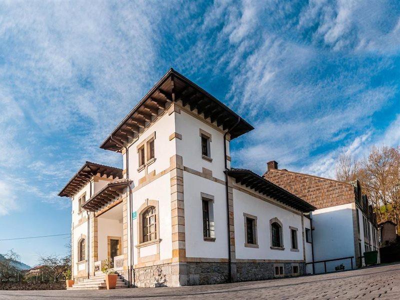 Hotel Granda Cangas de Onís Exterior foto